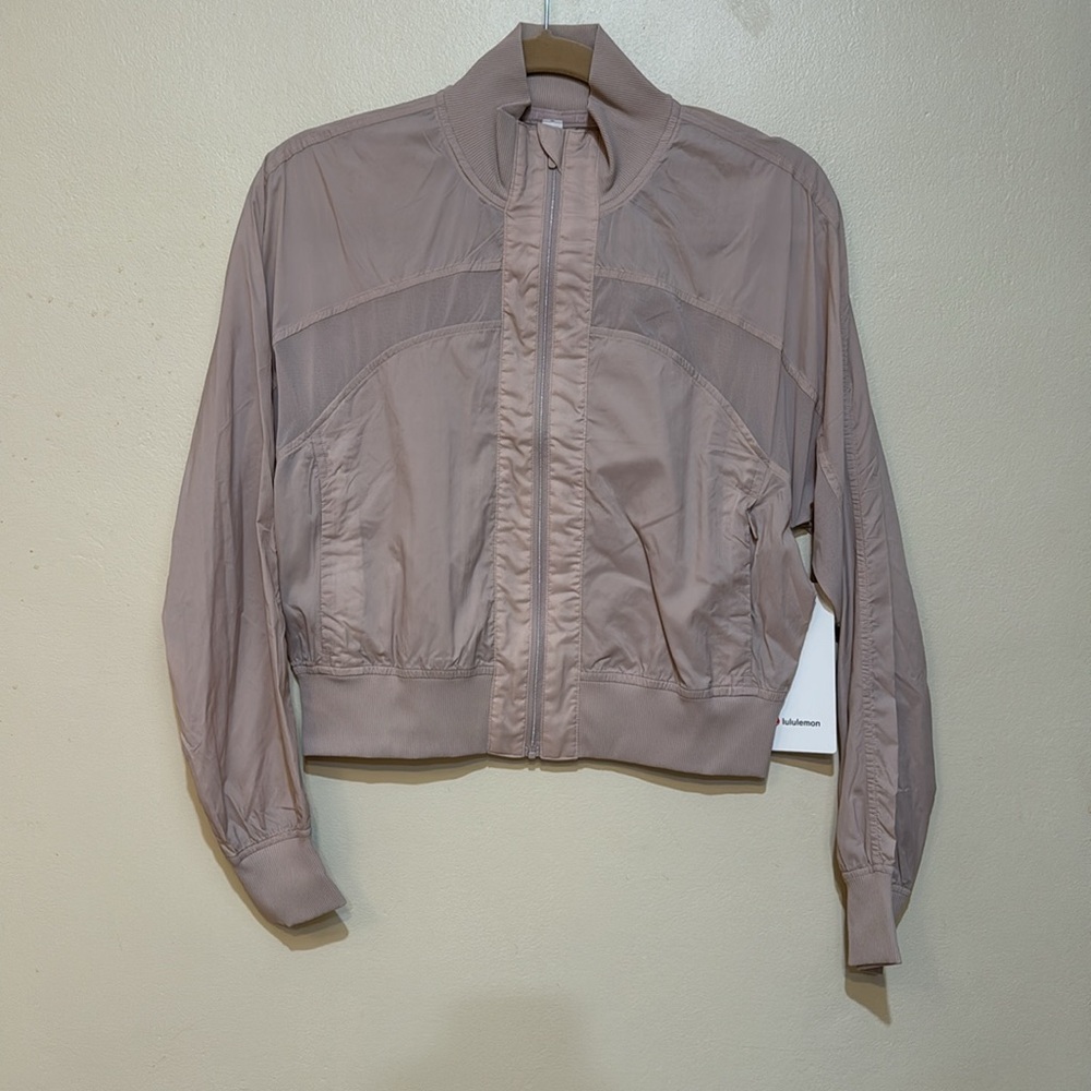 lululemon Serve It Jacket in Muse - Picture 7 of 11